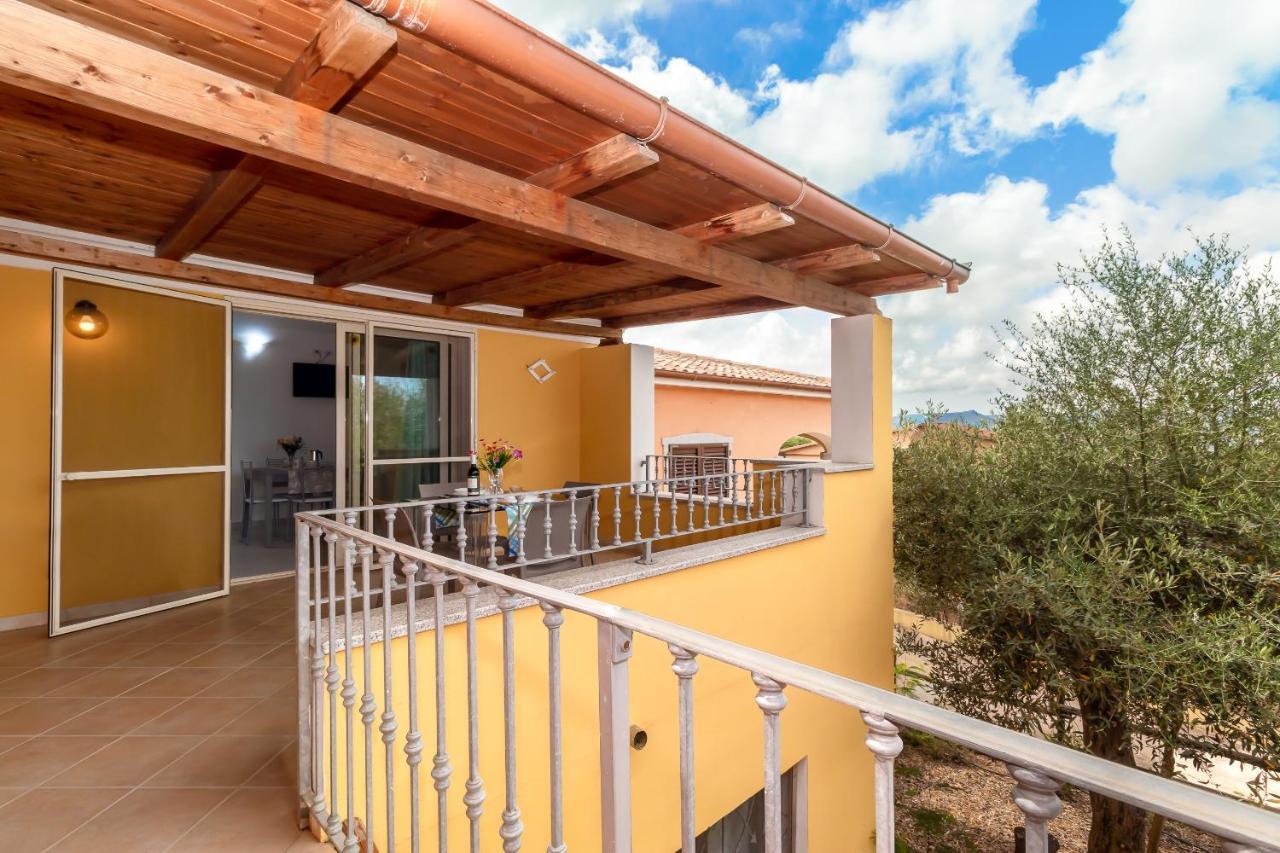 Casa Angus Vila Badesi Exterior foto